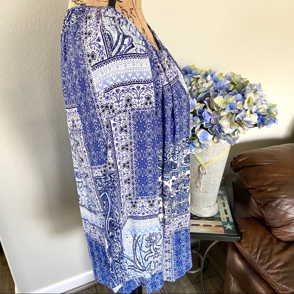 Adrienne Vittadini 3/4 button Sleeve Floral Top - Picture 3 of 10